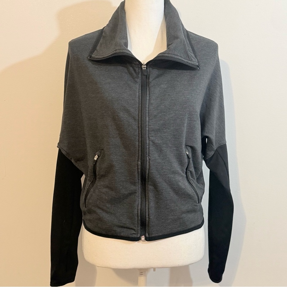 Nike Dri-FIT Zip Up Running Jacket Gray Black Lightweight Womens Size Small